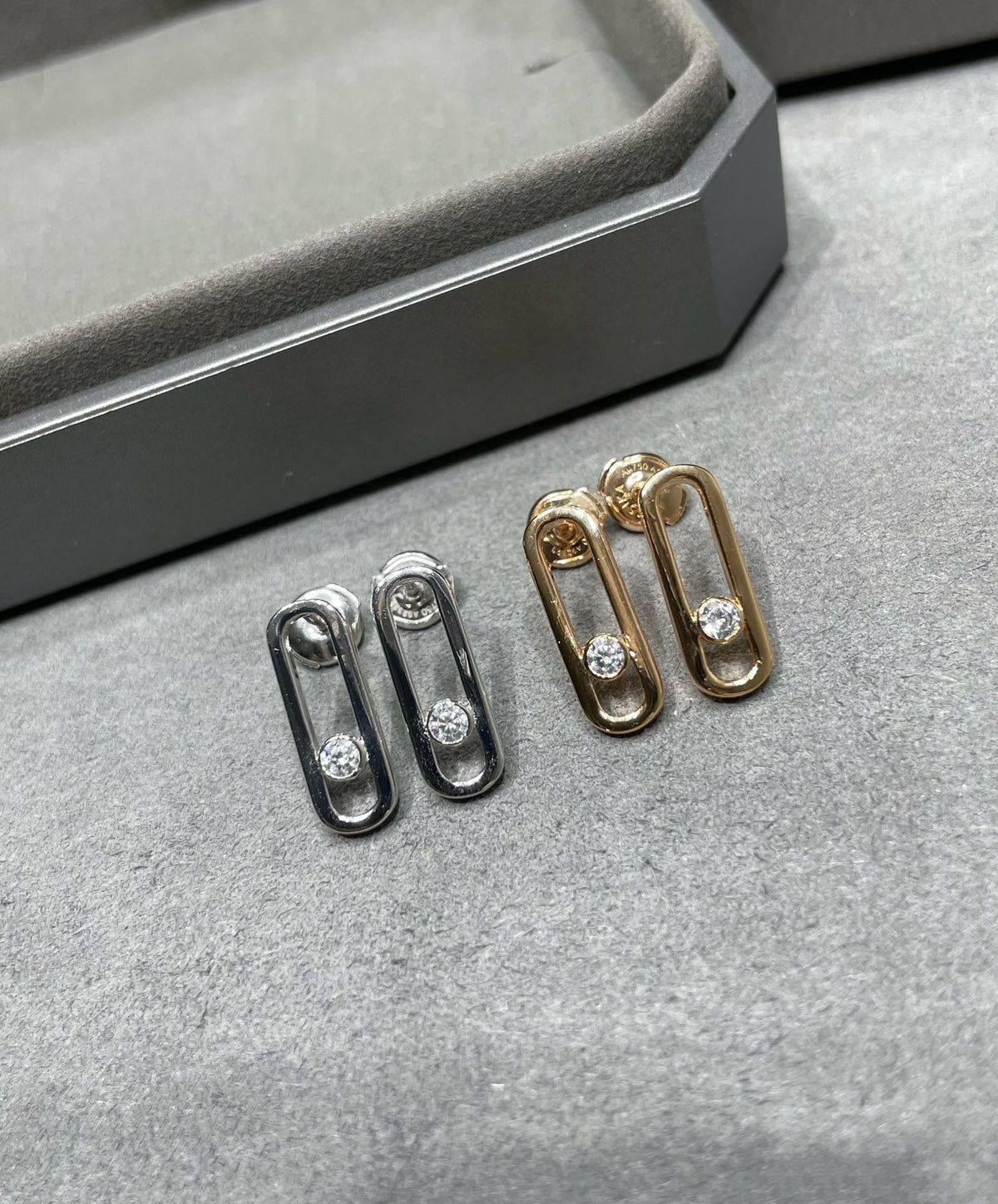[⭐⭐JeweliWhal]MOVE UNO SMALL 1 DIAMOND EARRINGS