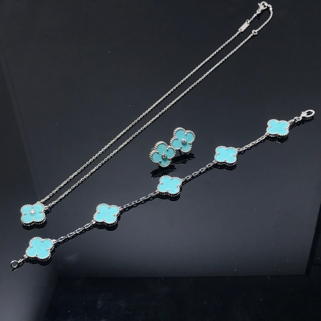 [⭐⭐JeweliWhal]CLOVER 1 DIAMOND BLUE SKY SILVER EARRINGS