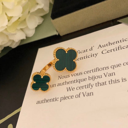 [⭐⭐JeweliWhal]CLOVER BETWEEN THE FINGER RING