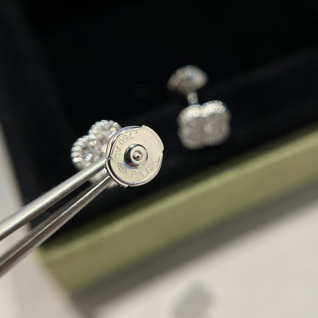 [⭐⭐JeweliWhal]CLOVER MINI DIAMOND STUD EARRINGS
