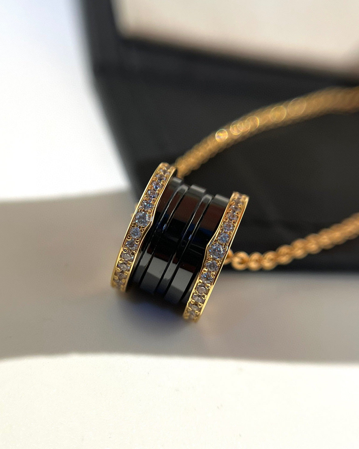 [⭐⭐JeweliWhal]ZERO 1 BLACK CERAMIC DIAMOND PINK GOLD NECKLACE